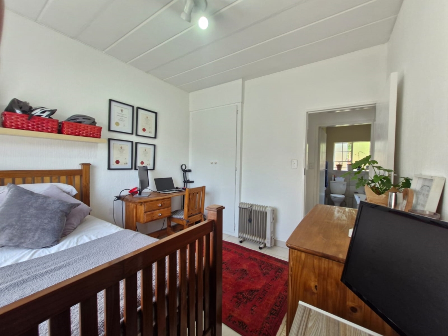 2 Bedroom Property for Sale in Rooihuiskraal North Gauteng