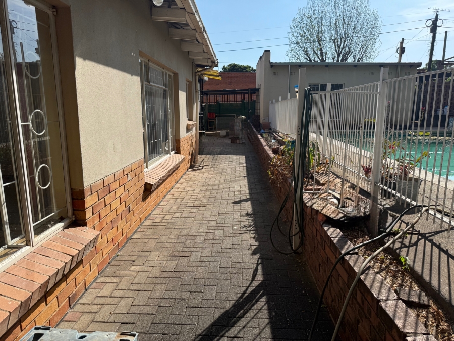 4 Bedroom Property for Sale in Rietfontein Gauteng