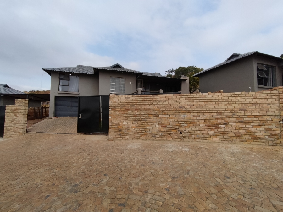 3 Bedroom Property for Sale in Noordheuwel Gauteng