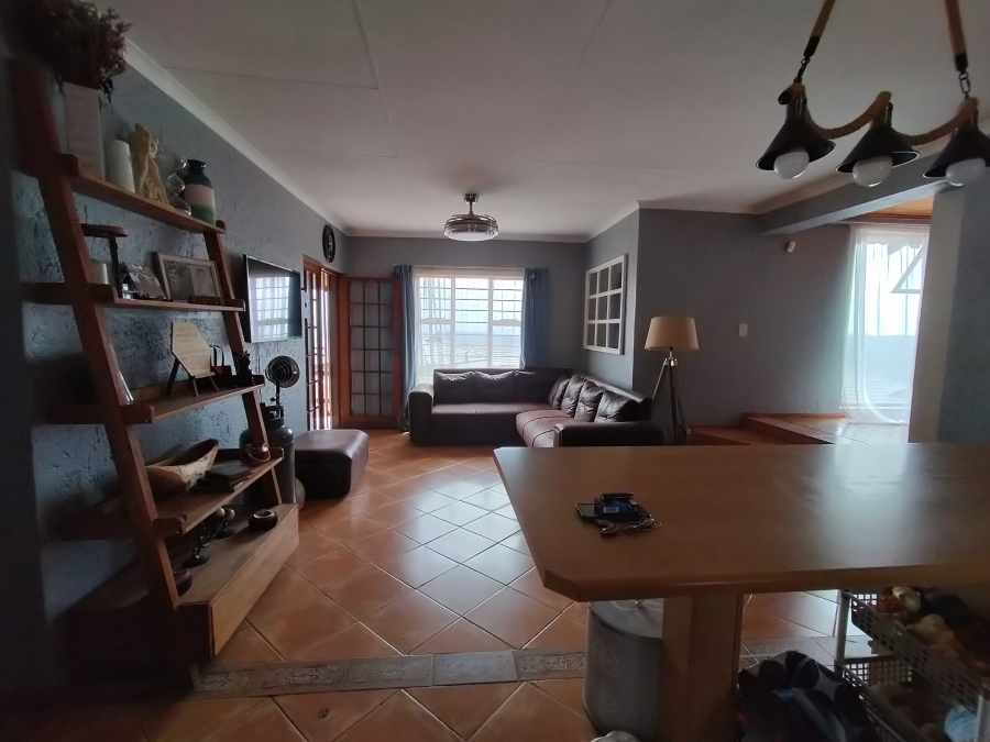 3 Bedroom Property for Sale in Noordheuwel Gauteng