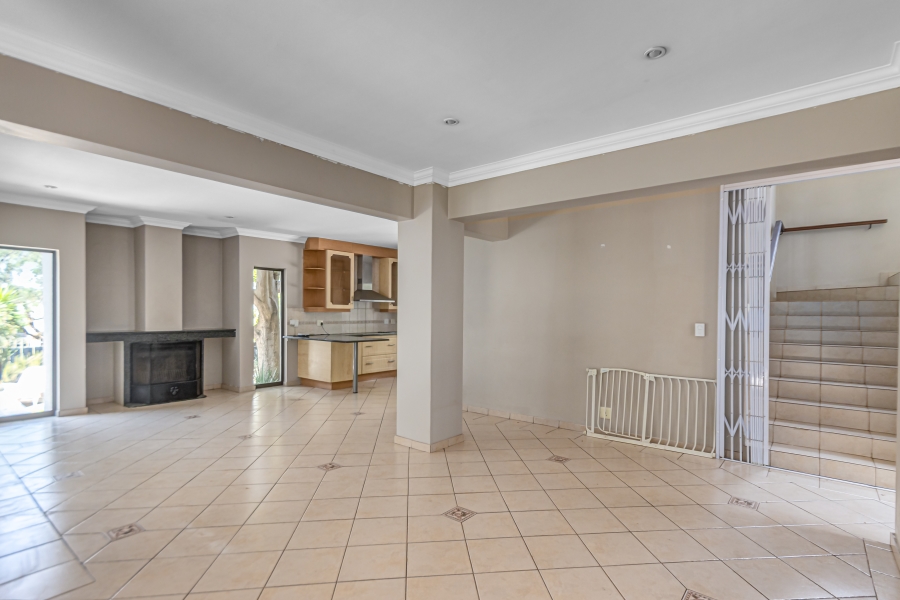 To Let 4 Bedroom Property for Rent in Kyalami Estates Gauteng