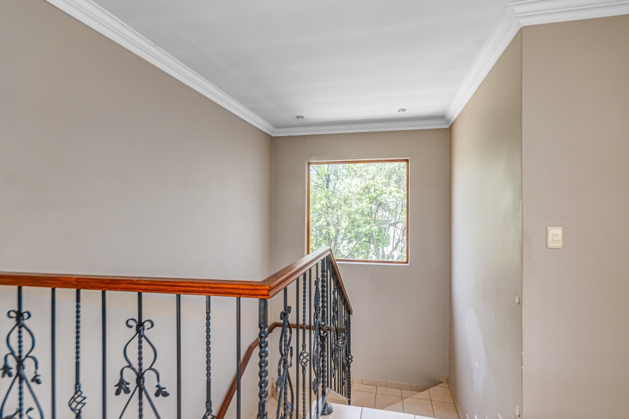To Let 4 Bedroom Property for Rent in Kyalami Estates Gauteng