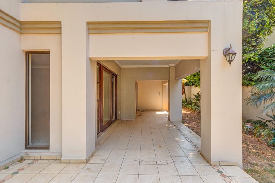 To Let 4 Bedroom Property for Rent in Kyalami Estates Gauteng