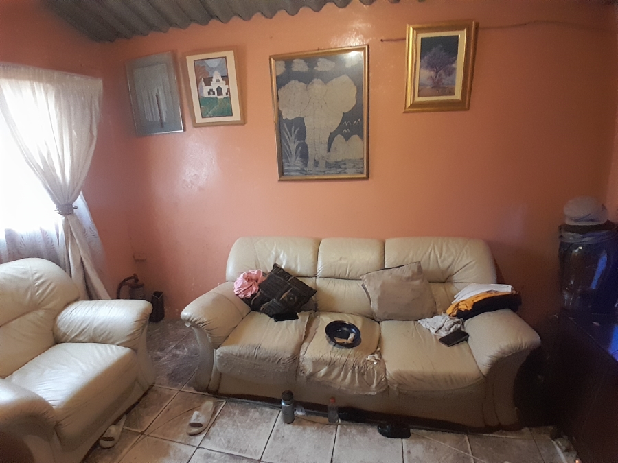 7 Bedroom Property for Sale in Zondi Gauteng
