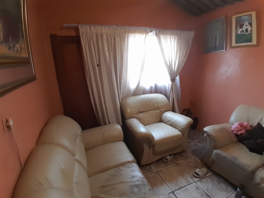 2 Bedroom Property for Sale in Zondi Gauteng