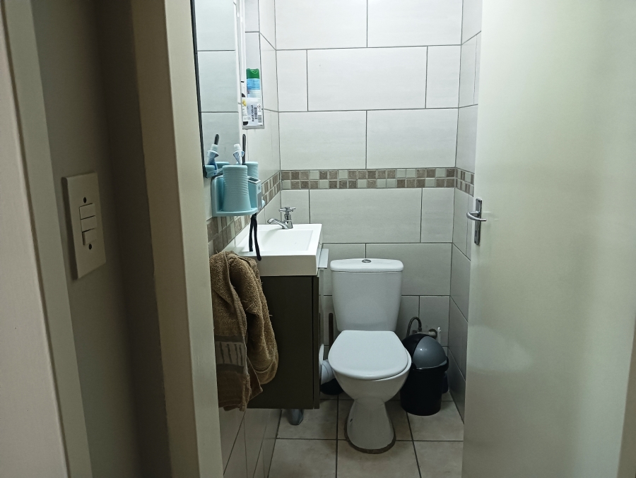 2 Bedroom Property for Sale in Moreleta Park Gauteng