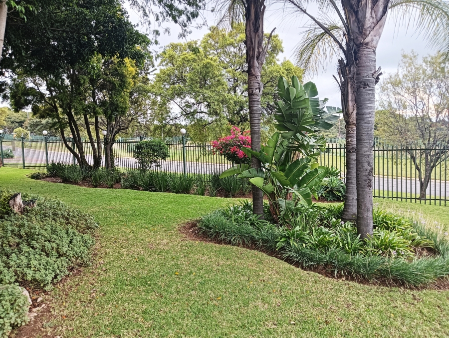 2 Bedroom Property for Sale in Moreleta Park Gauteng