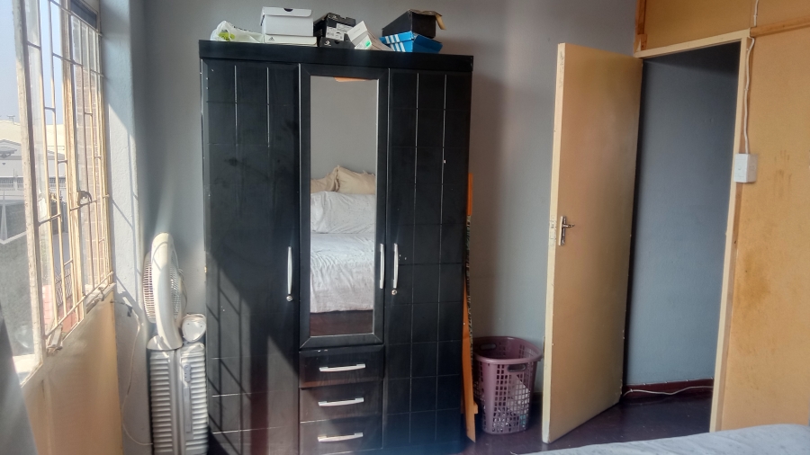1 Bedroom Property for Sale in Driehoek Gauteng