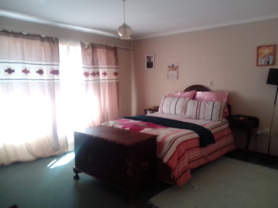 2 Bedroom Property for Sale in Lindhaven Gauteng