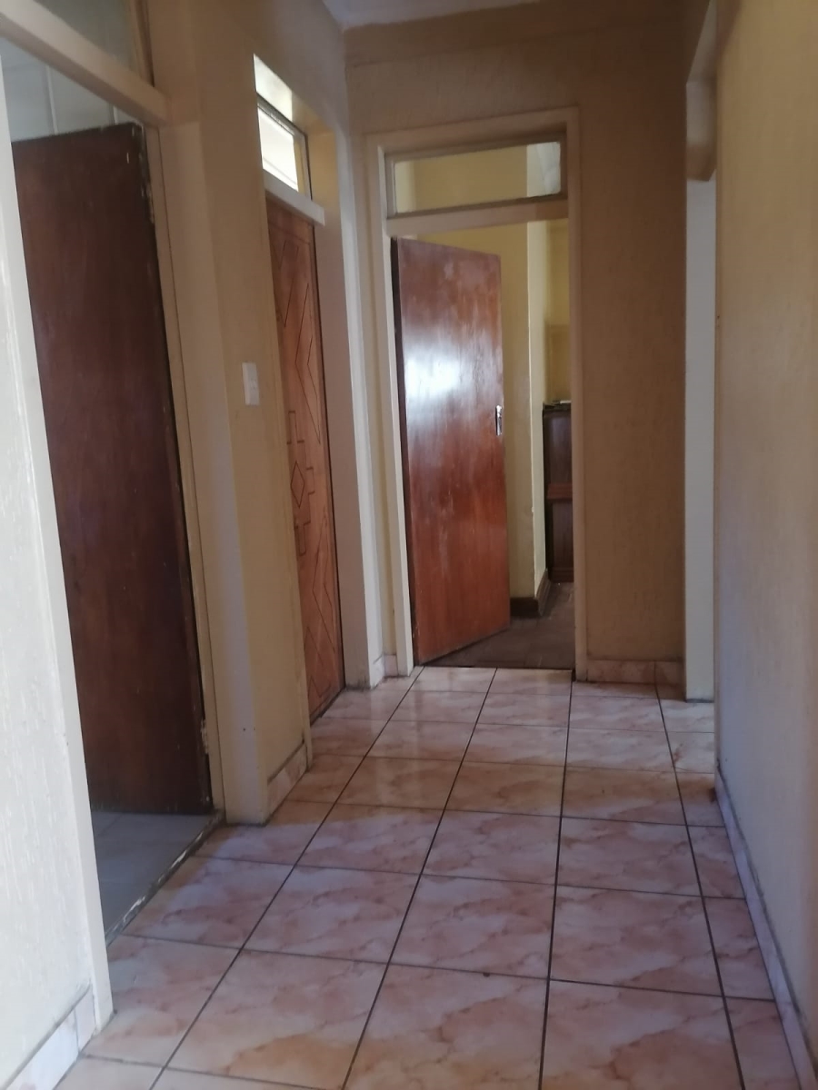 7 Bedroom Property for Sale in Dube Gauteng