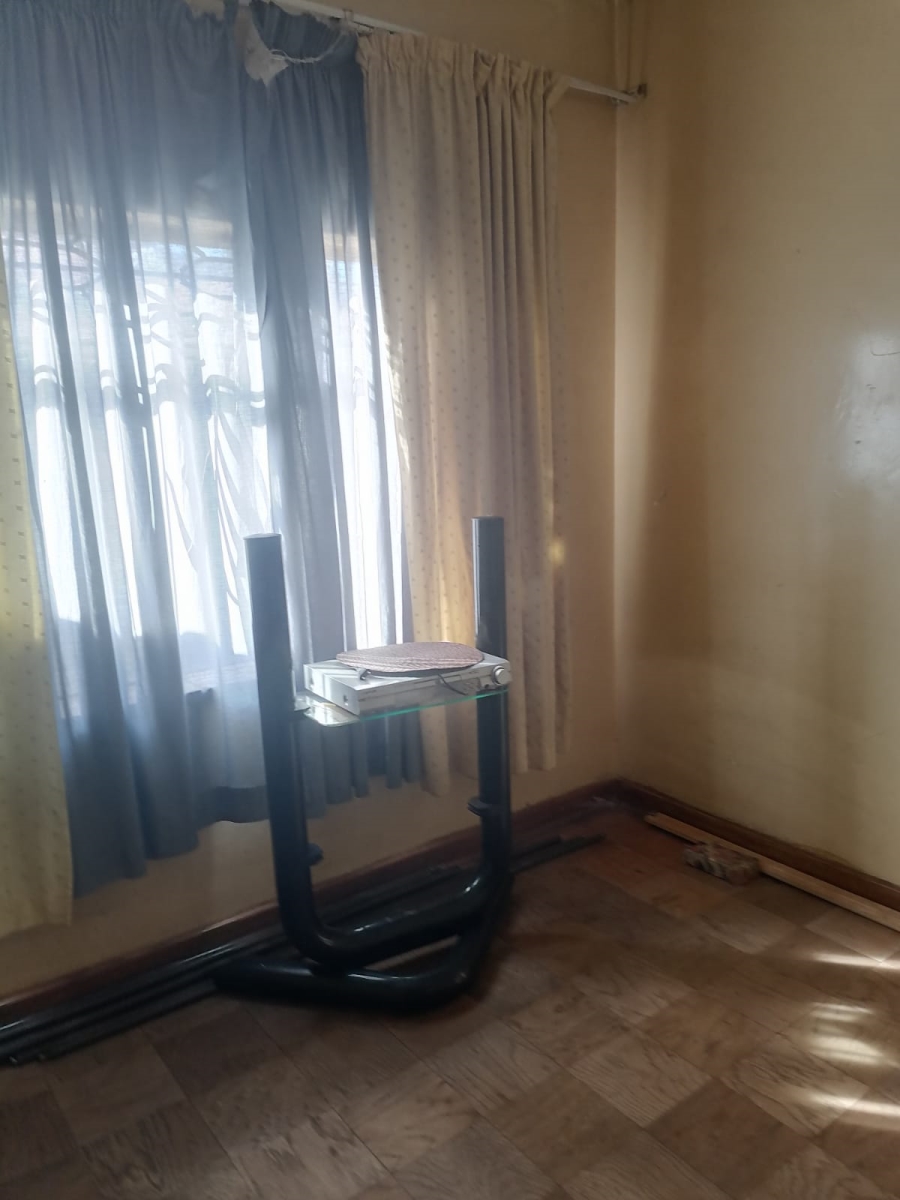 7 Bedroom Property for Sale in Dube Gauteng