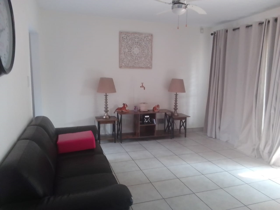 3 Bedroom Property for Sale in Birchleigh Gauteng