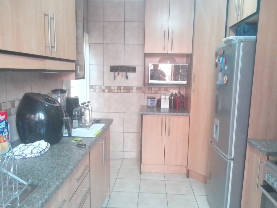 3 Bedroom Property for Sale in Birchleigh Gauteng