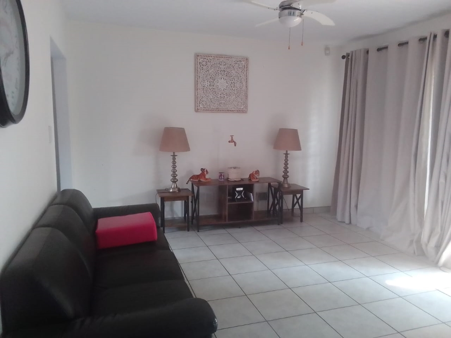 3 Bedroom Property for Sale in Birchleigh Gauteng