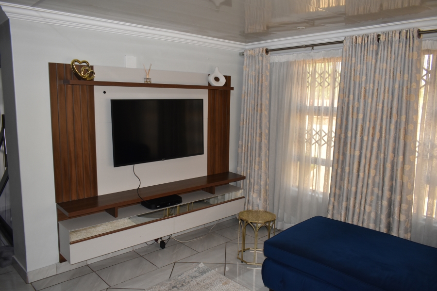 4 Bedroom Property for Sale in Danville Gauteng