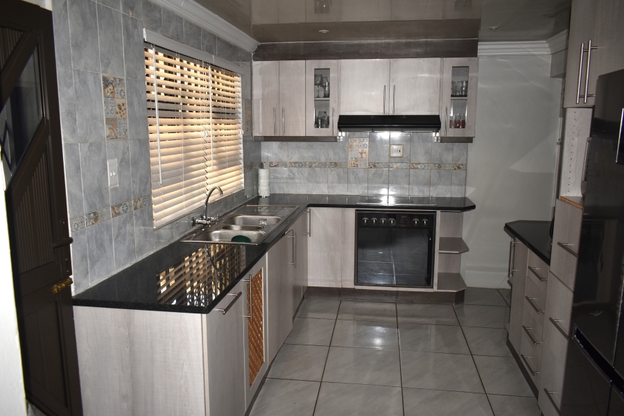 4 Bedroom Property for Sale in Danville Gauteng