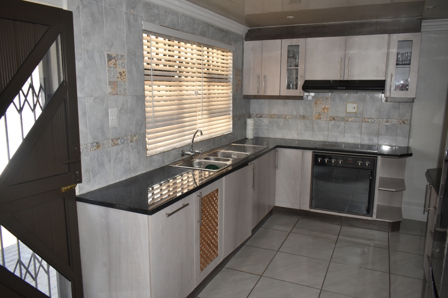 4 Bedroom Property for Sale in Danville Gauteng