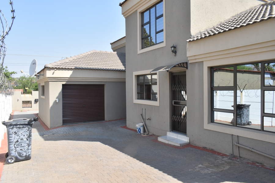4 Bedroom Property for Sale in Danville Gauteng
