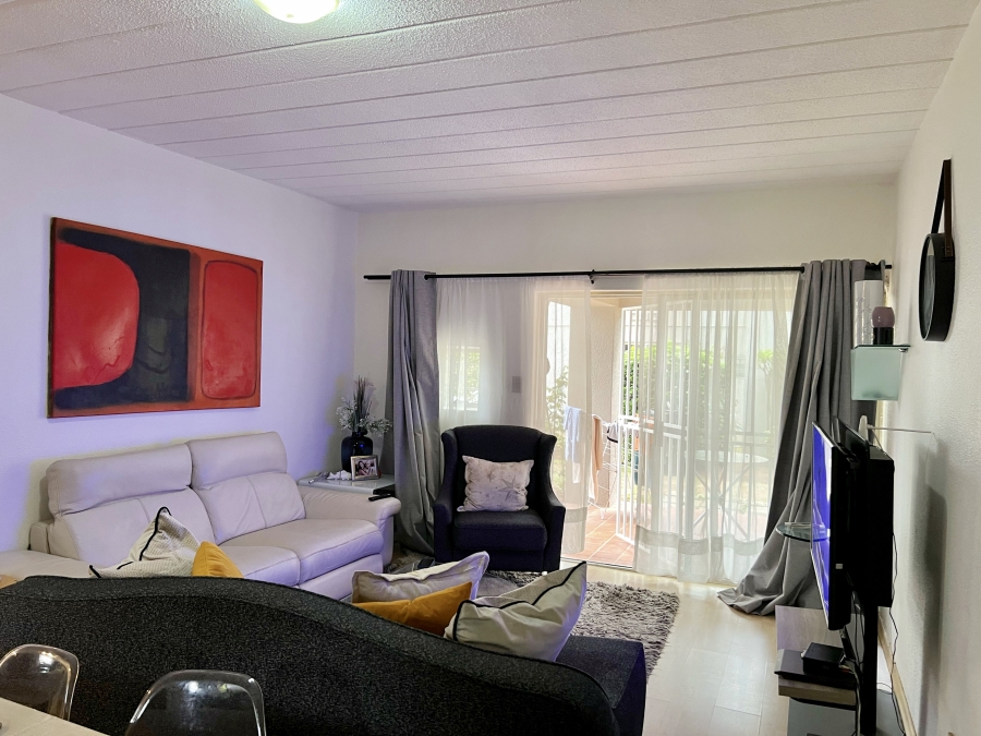 2 Bedroom Property for Sale in Morningside Gauteng