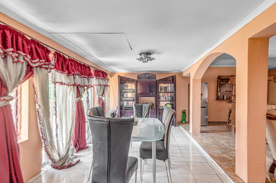 4 Bedroom Property for Sale in Noordwyk Gauteng