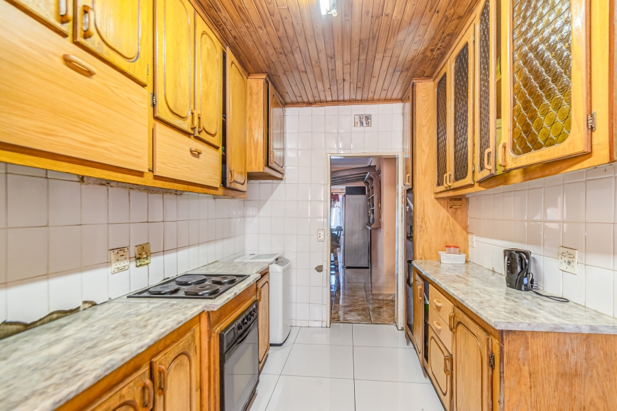 4 Bedroom Property for Sale in Noordwyk Gauteng