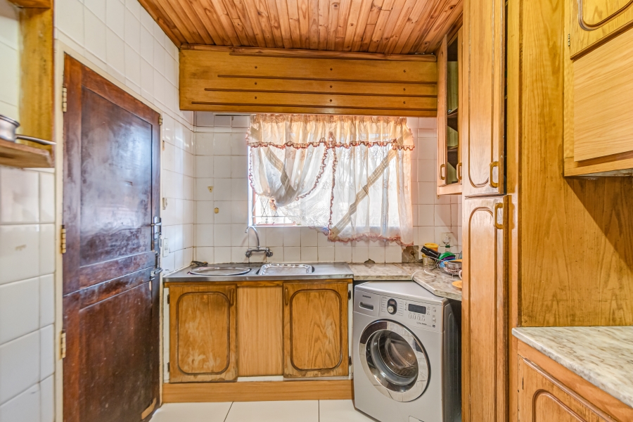 4 Bedroom Property for Sale in Noordwyk Gauteng