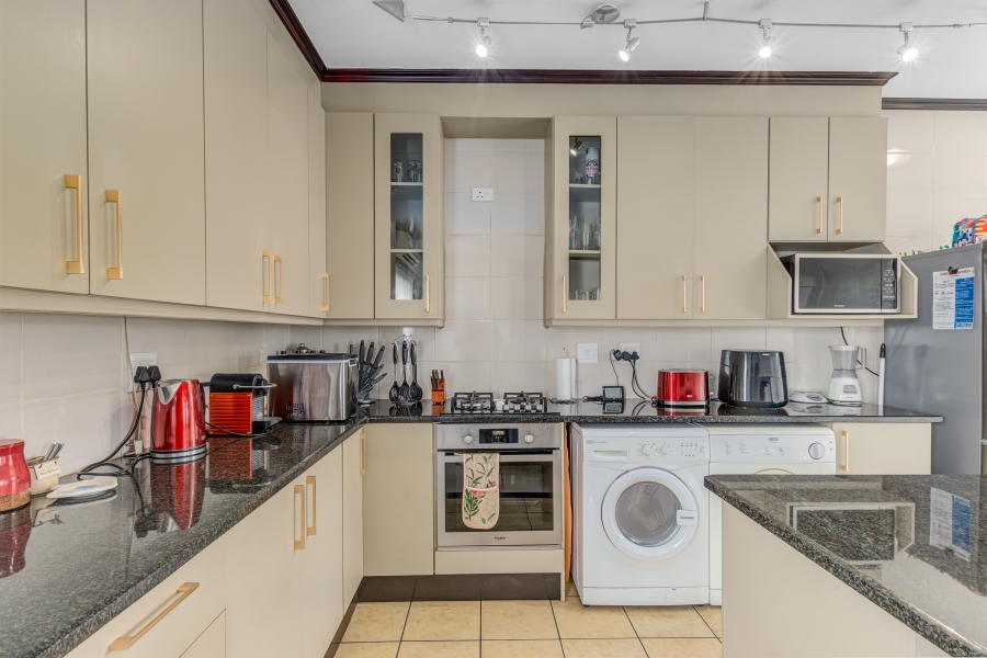 3 Bedroom Property for Sale in Halfway Gardens Gauteng