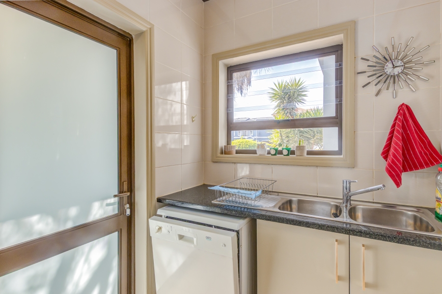 3 Bedroom Property for Sale in Halfway Gardens Gauteng
