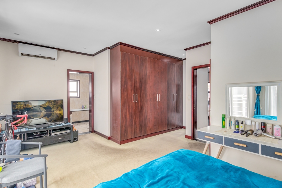 3 Bedroom Property for Sale in Halfway Gardens Gauteng