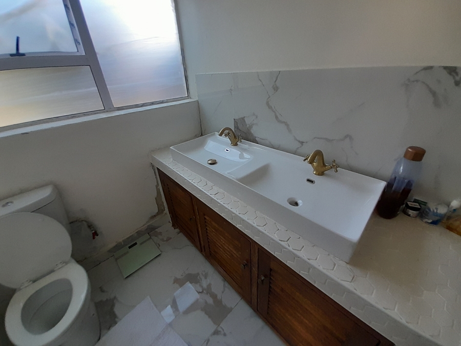 4 Bedroom Property for Sale in Lombardy East Gauteng