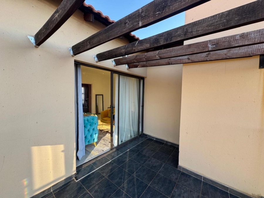 4 Bedroom Property for Sale in Wildtuinpark Gauteng