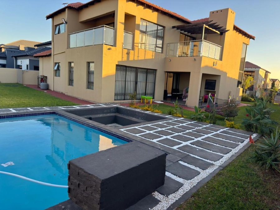 4 Bedroom Property for Sale in Wildtuinpark Gauteng