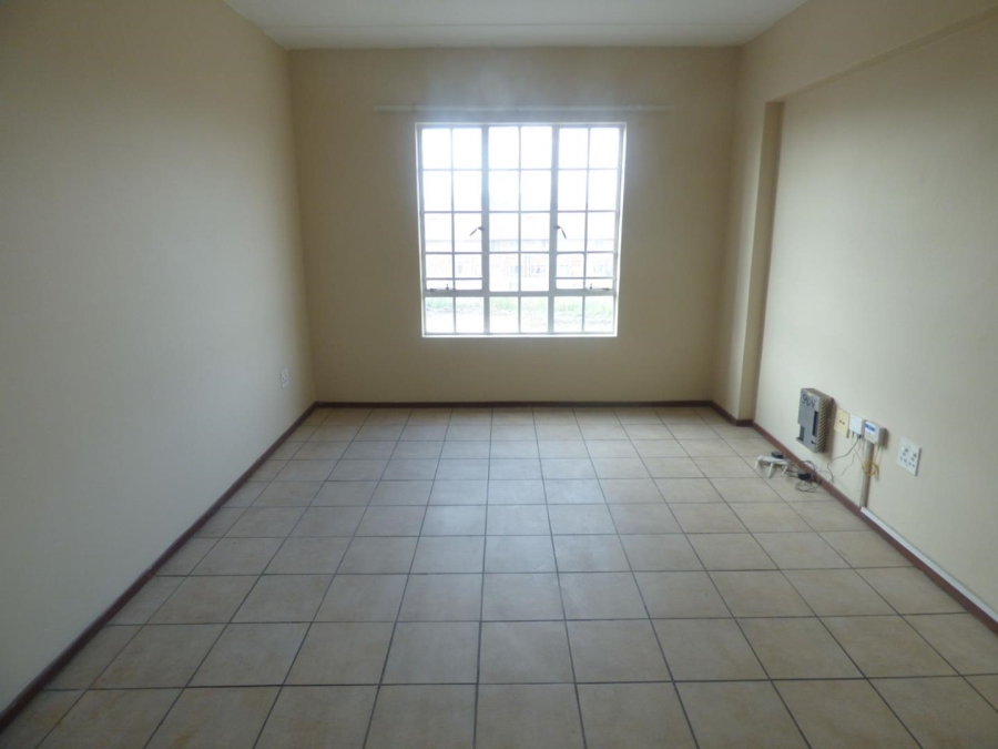 1 Bedroom Property for Sale in Ravenswood Gauteng