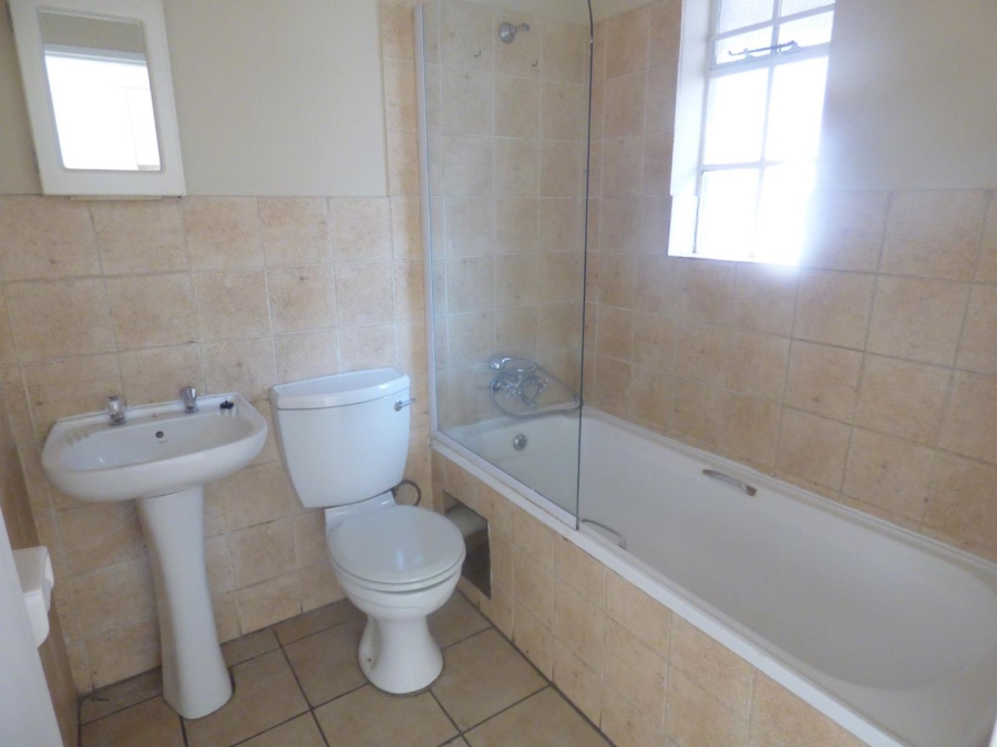 1 Bedroom Property for Sale in Ravenswood Gauteng