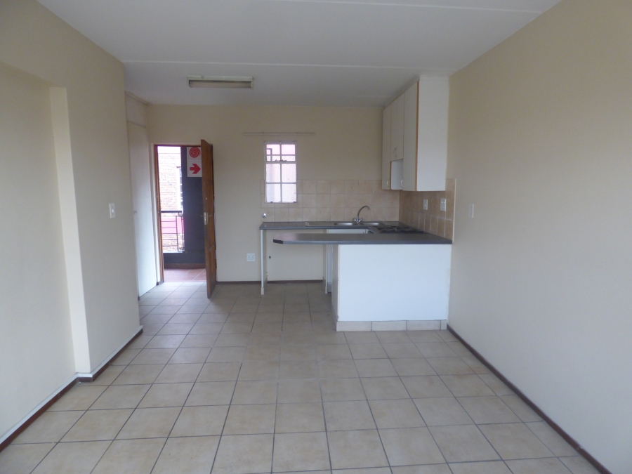 1 Bedroom Property for Sale in Ravenswood Gauteng