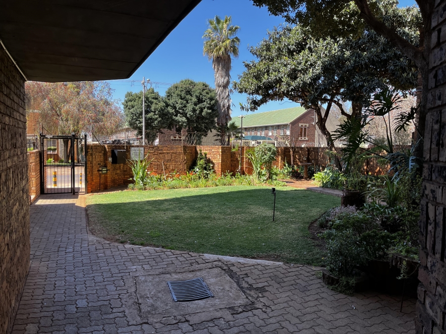 To Let 2 Bedroom Property for Rent in Pretoria North Gauteng