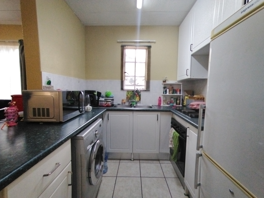 2 Bedroom Property for Sale in Rietvalleirand Gauteng