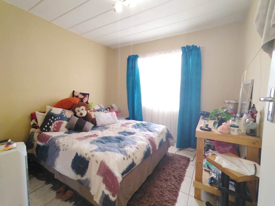 2 Bedroom Property for Sale in Rietvalleirand Gauteng