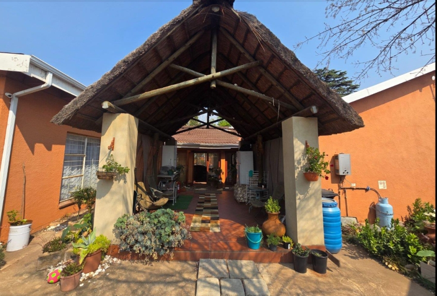 5 Bedroom Property for Sale in Kenmare Gauteng
