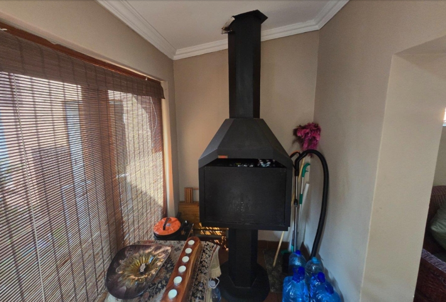 5 Bedroom Property for Sale in Kenmare Gauteng