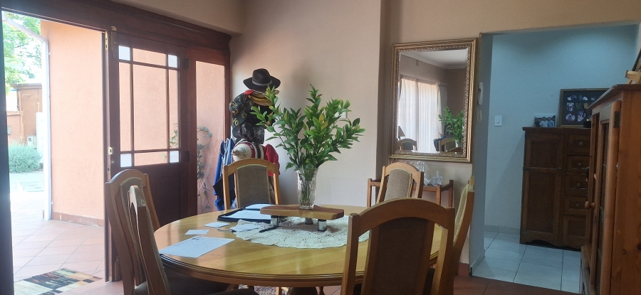 5 Bedroom Property for Sale in Kenmare Gauteng