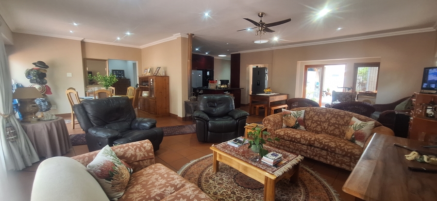 5 Bedroom Property for Sale in Kenmare Gauteng