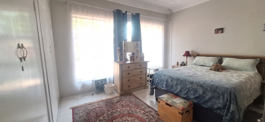 5 Bedroom Property for Sale in Kenmare Gauteng