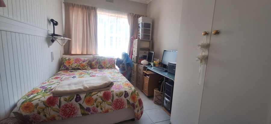 5 Bedroom Property for Sale in Kenmare Gauteng