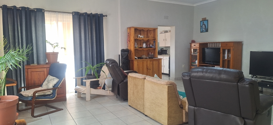 5 Bedroom Property for Sale in Kenmare Gauteng