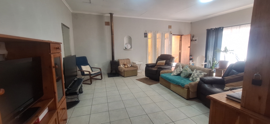 5 Bedroom Property for Sale in Kenmare Gauteng