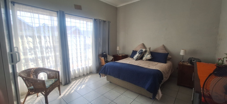 5 Bedroom Property for Sale in Kenmare Gauteng