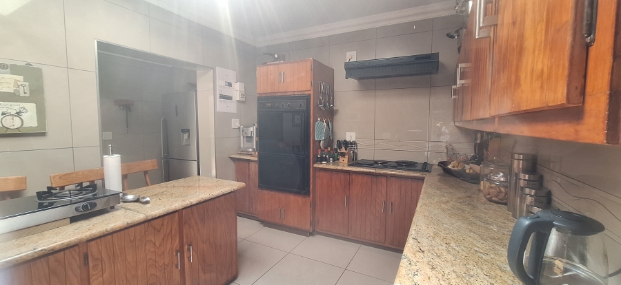 4 Bedroom Property for Sale in Krugersdorp North Gauteng