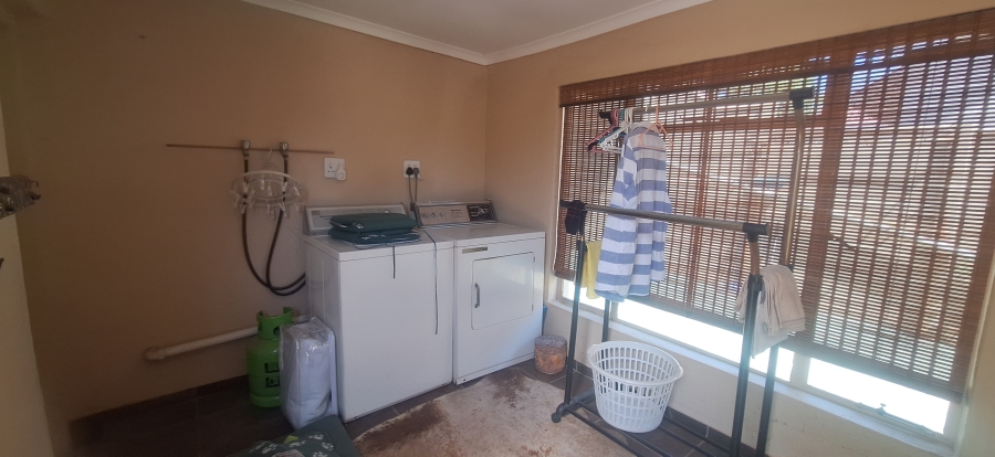 4 Bedroom Property for Sale in Krugersdorp North Gauteng