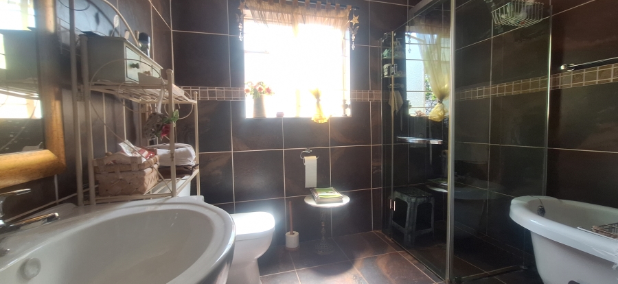 4 Bedroom Property for Sale in Krugersdorp North Gauteng